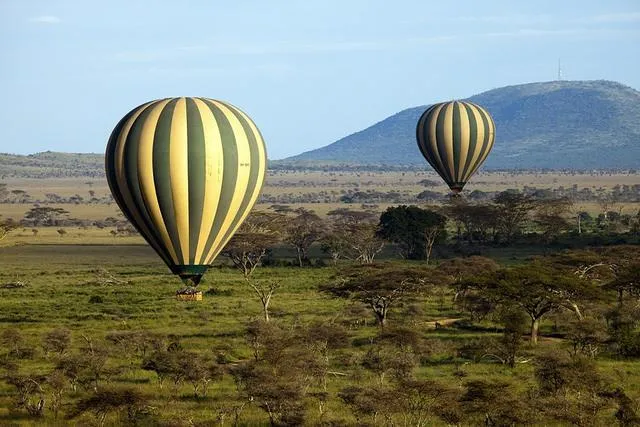 hot air balloon safari
