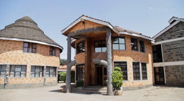 Genevieve Hotel