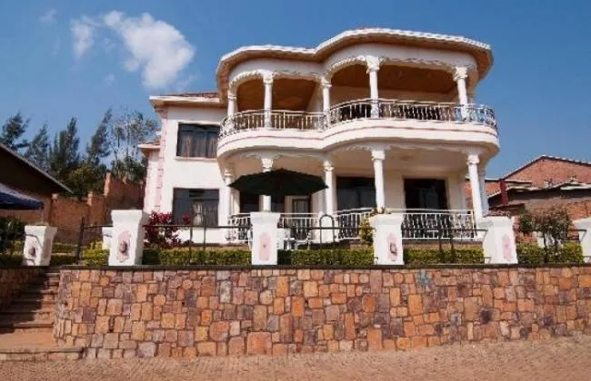 Step Town Hotel