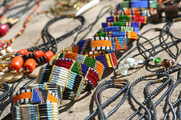 Maasai Jewelry – Souvenirs from Tanzania